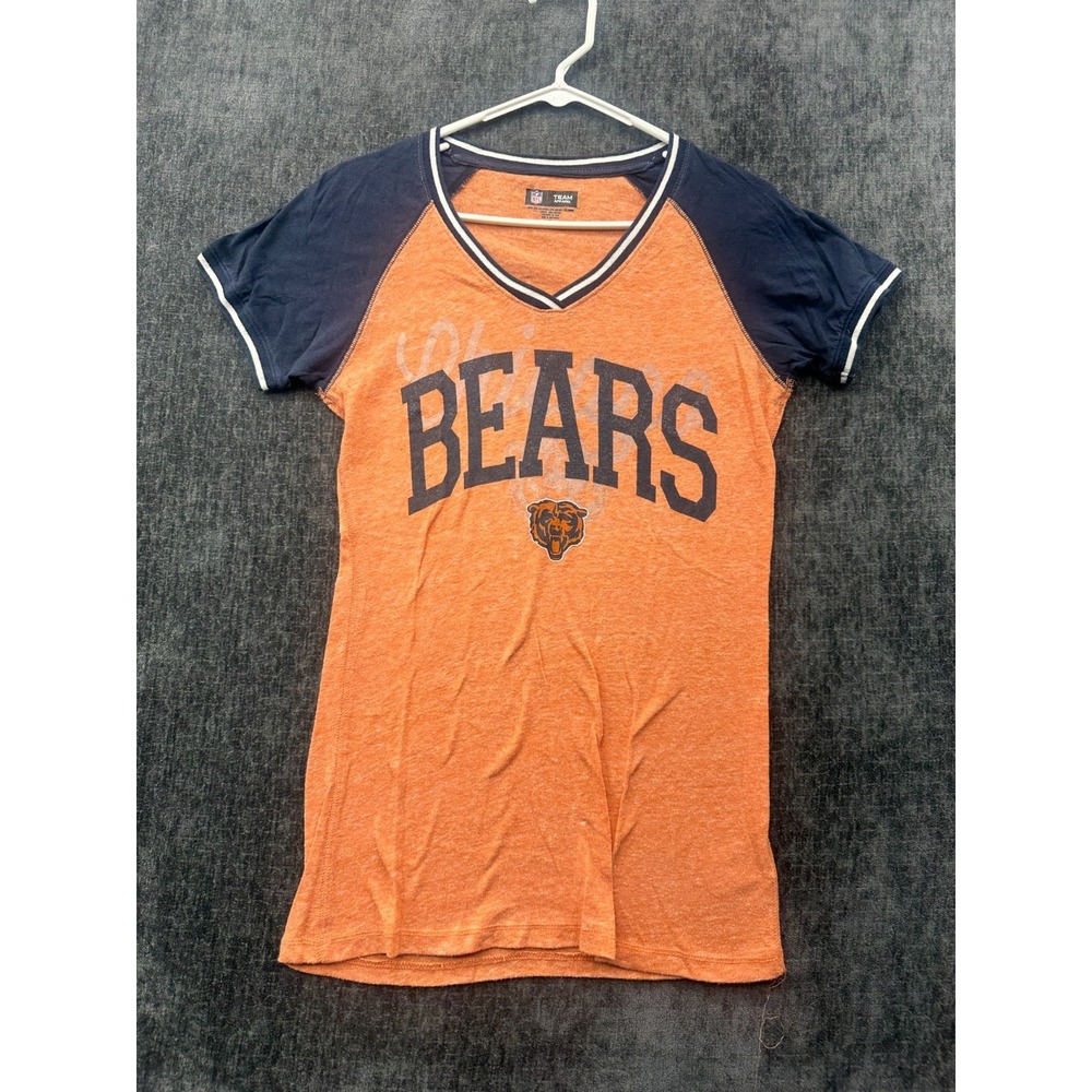 Chicago Bears T Shirt Womens Medium Orange NFL Football Team Apparel V Neck